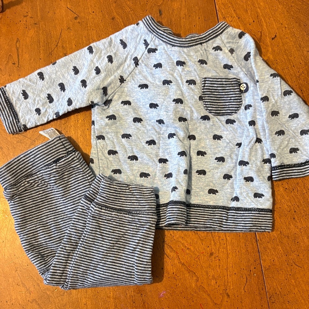 Offspring Grey and Black Bear Print Pajama Set